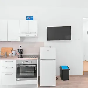 pomerio-apartments.primorje-gorskikotar.com/